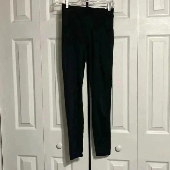 Mountain Hardwear top shirt size XS & all in motion leggings size S small set - Picture 5 of 10